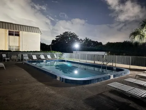 10821 N Military Trail Palm Beach Gardens FL 33410