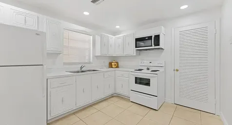 10821 N Military Trail Palm Beach Gardens FL 33410