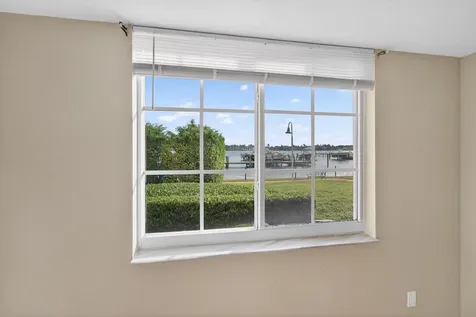 167 Yacht Club Way Hypoluxo FL 33462