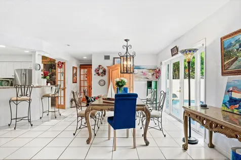 800 Lagoon Lane Lantana FL 33462