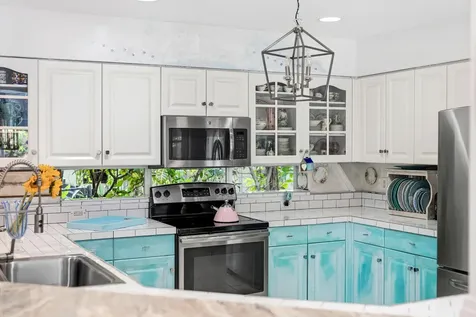 800 Lagoon Lane Lantana FL 33462