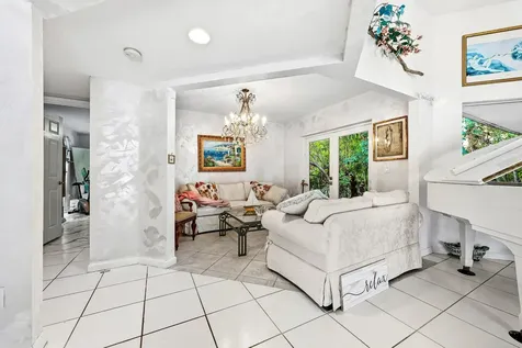800 Lagoon Lane Lantana FL 33462