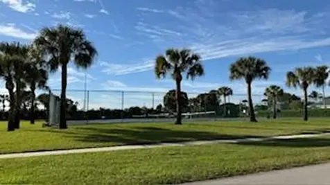 4393 Hunting Trail Lake Worth FL 33467