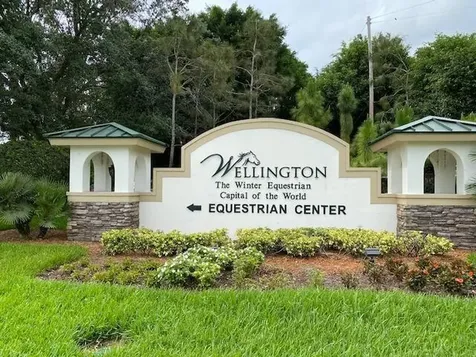 4393 Hunting Trail Lake Worth FL 33467