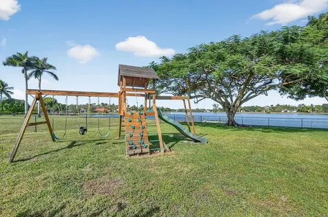 4393 Hunting Trail Lake Worth FL 33467