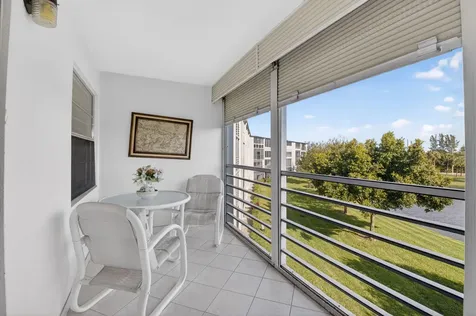 3044 Lincoln Boca Raton FL 33434