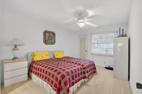 3044 Lincoln Boca Raton FL 33434