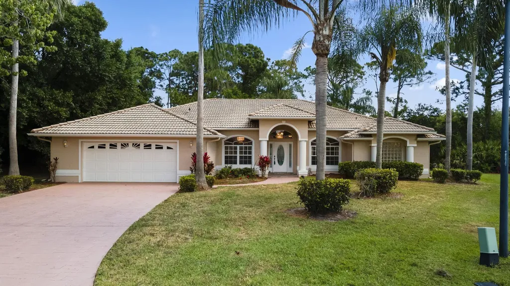 1698 Sw Mockingbird Drive Port Saint Lucie FL 34986