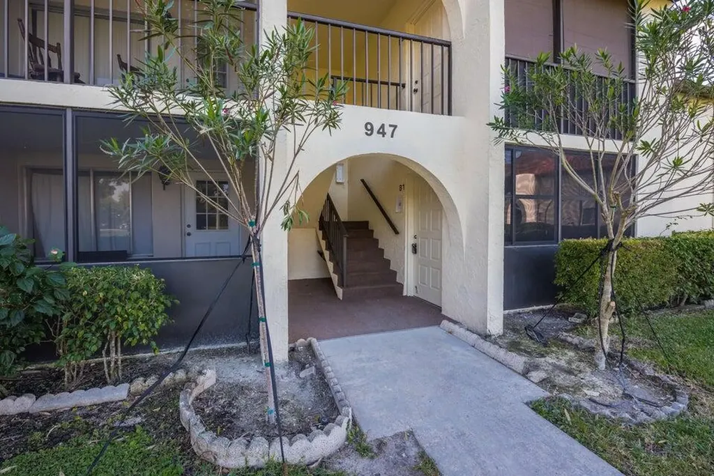 4765 Sable Pine Circle West Palm Beach FL 33417