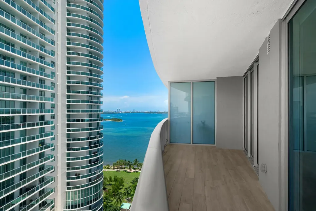 488 NE 18th Street Miami FL 33132