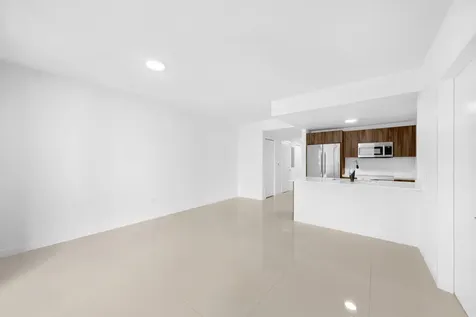 488 NE 18th Street Miami FL 33132