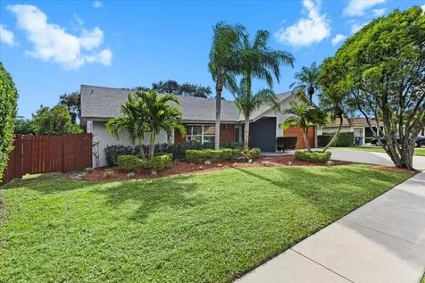 5136 Beechwood Road Delray Beach FL 33484