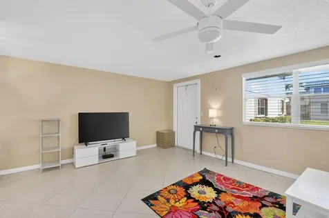 258 Monaco F Delray Beach FL 33446