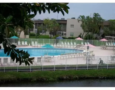 258 Monaco F Delray Beach FL 33446