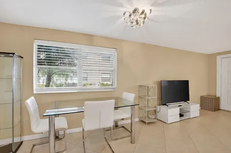 258 Monaco F Delray Beach FL 33446