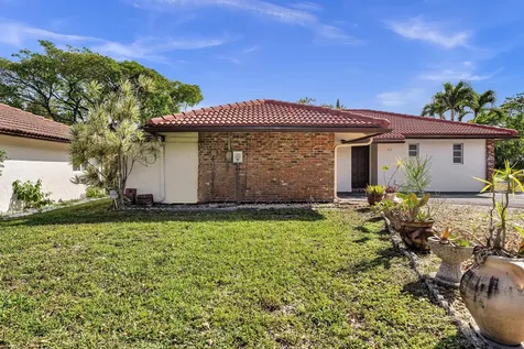 313 NW 42nd Street Boca Raton FL 33431