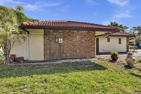 313 NW 42nd Street Boca Raton FL 33431