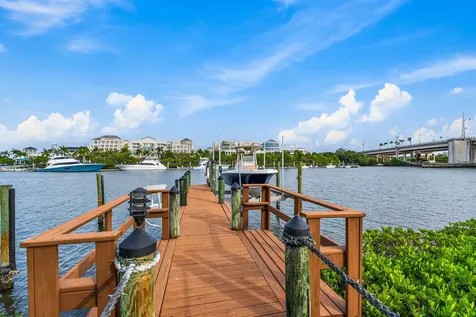 111 Fishermans Way Jupiter FL 33477