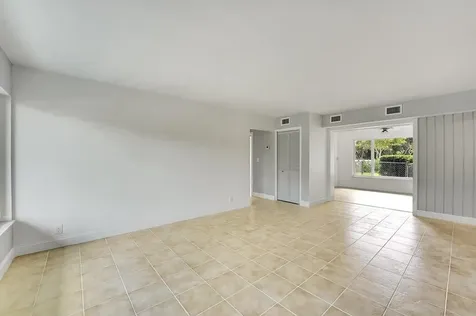 208 NW 1st Street Boynton Beach FL 33435
