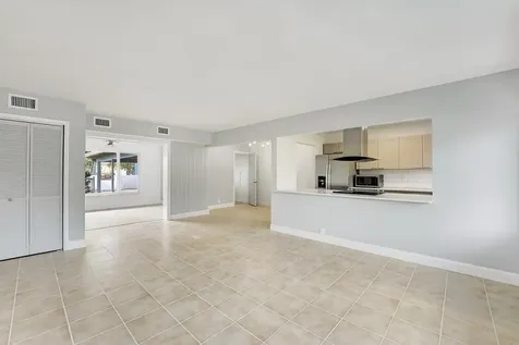 208 NW 1st Street Boynton Beach FL 33435
