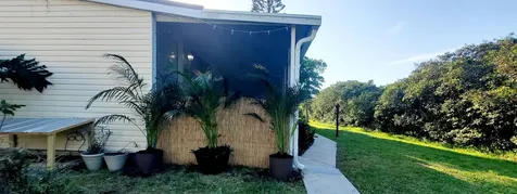530 N 7th Place Vero Beach FL 32962