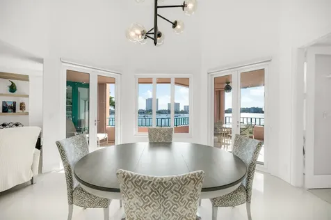 140 Se 5th Avenue Boca Raton FL 33432