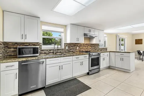 123 NW 6th Avenue Delray Beach FL 33444