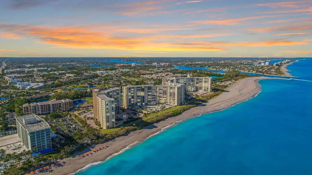100 Ocean Trail Way Jupiter FL 33477