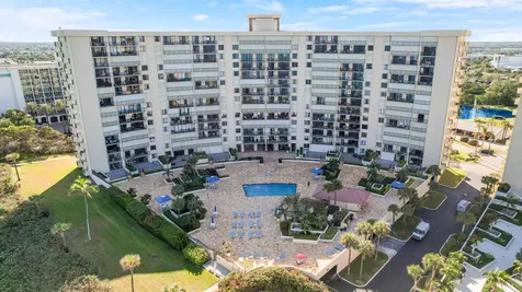 100 Ocean Trail Way Jupiter FL 33477
