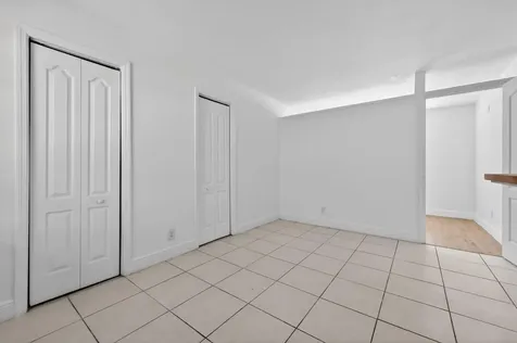 4081 N Dixie Highway Oakland Park FL 33334