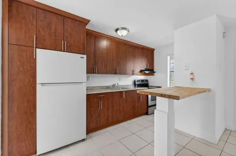 4081 N Dixie Highway Oakland Park FL 33334