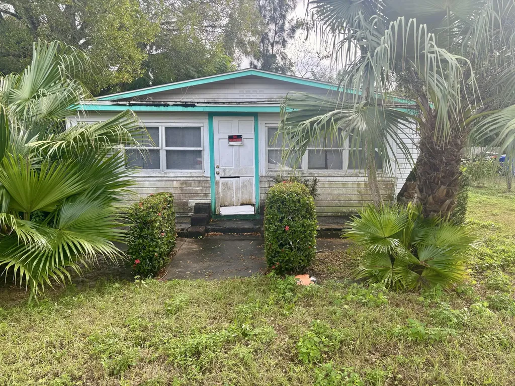 1755 39th Street Vero Beach FL 32960
