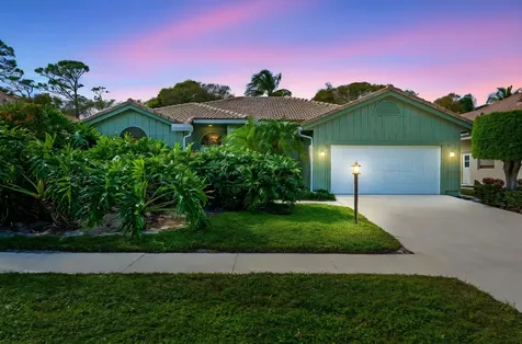 9055 Cypress Hollow Drive Palm Beach Gardens FL 33418