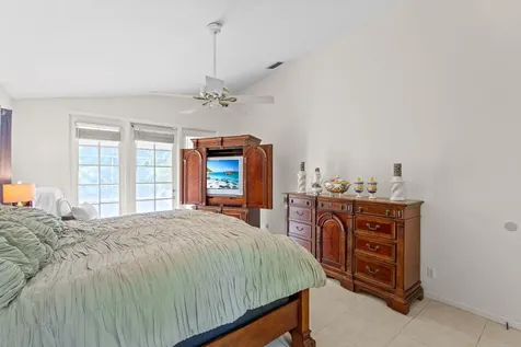 9055 Cypress Hollow Drive Palm Beach Gardens FL 33418