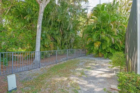 9055 Cypress Hollow Drive Palm Beach Gardens FL 33418