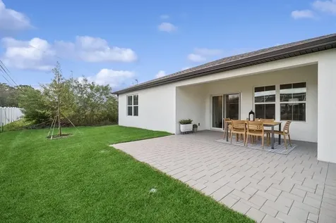 1034 Sw Jennifer Terrace Port Saint Lucie FL 34953