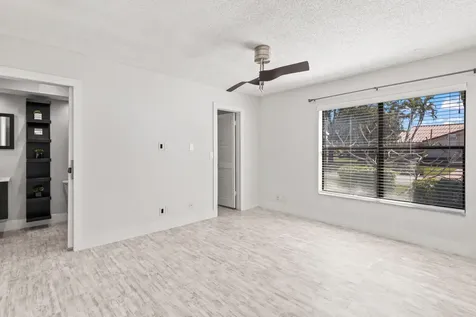 5545 Lakeview Mews Terrace Boynton Beach FL 33437