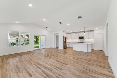 1401 Sw Oriole Lane Port Saint Lucie FL 34953
