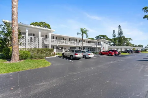5321 Poppy Place Delray Beach FL 33484