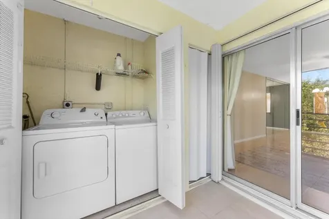 5321 Poppy Place Delray Beach FL 33484