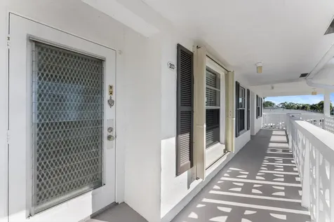 5321 Poppy Place Delray Beach FL 33484