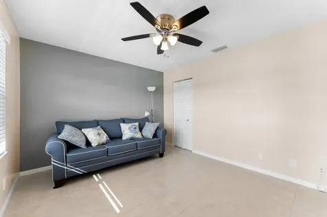 5321 Poppy Place Delray Beach FL 33484