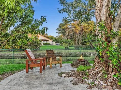 920 Nw 122nd Avenue Plantation FL 33325