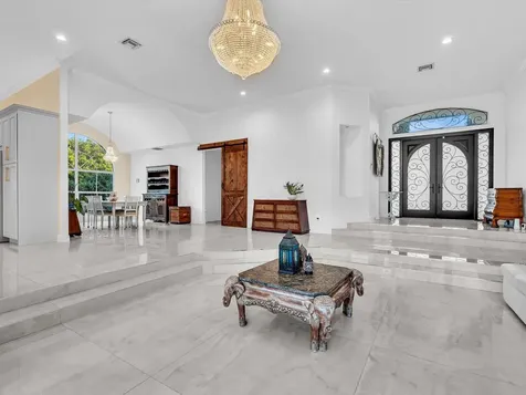 920 Nw 122nd Avenue Plantation FL 33325
