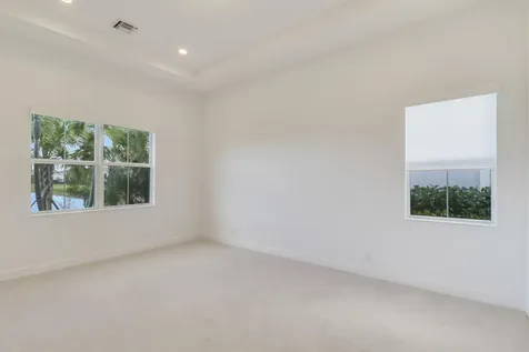 9998 N Regency Way Palm Beach Gardens FL 33412