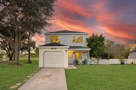 4626 Lakeside Circle West Palm Beach FL 33417