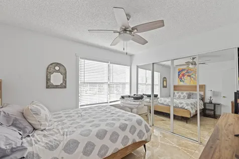 4626 Lakeside Circle West Palm Beach FL 33417
