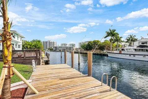 2872 Ne 29th Street Fort Lauderdale FL 33306