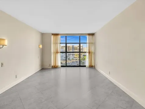 600 Parkview Drive Hallandale Beach FL 33009