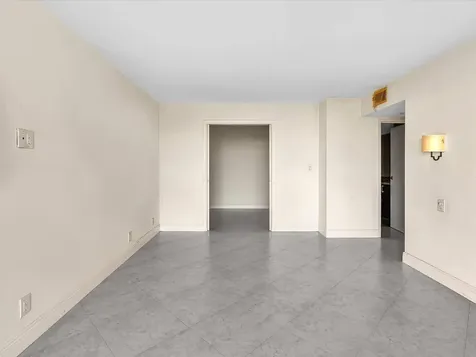 600 Parkview Drive Hallandale Beach FL 33009